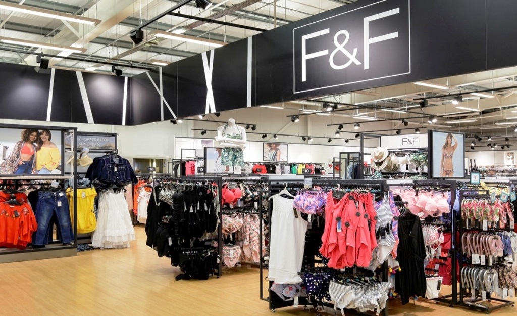 Tesco na Slovensku znížilo plastový odpad o 56 ton. Vďaka jednoduchému riešeniu